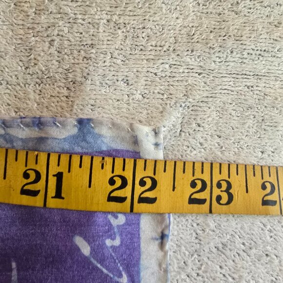 Vintage Silk Scarf in a Soft Purple with Tie-Dye Elements and Foliage - Picture 4 of 4